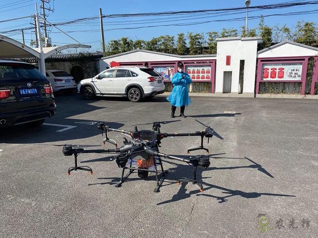 農業無人機變身“運輸機”,上海奉賢用無人機服務隔離人員