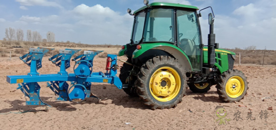 約翰迪爾3B604拖拉機(jī)用車感受