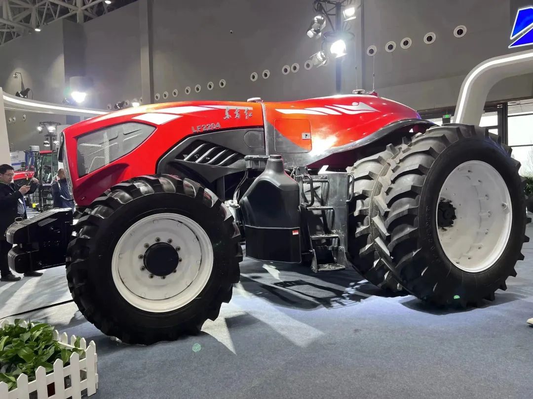 智造未來(lái)：中國(guó)一拖以智慧農(nóng)業(yè)助力萬(wàn)家糧足